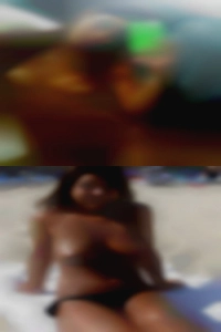 Green Valley looking for couple to sex club.
