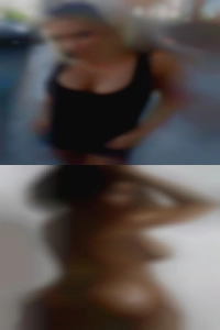 Petite et sensuelle.